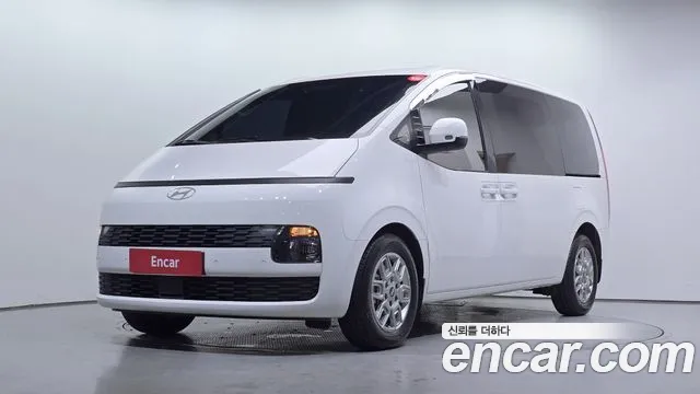 Hyundai Staria