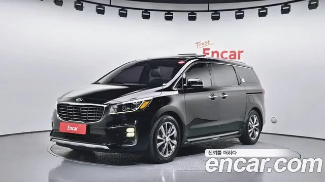 Kia Carnival — экстерьер