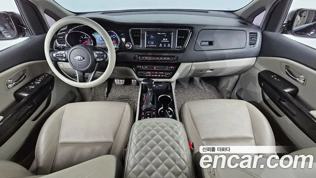 Kia Carnival — интерьер