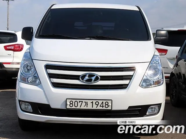 Hyundai Starex