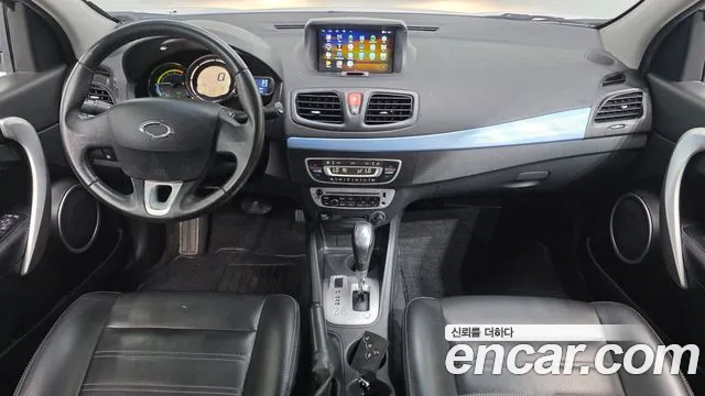 Renault Korea SM3 — интерьер