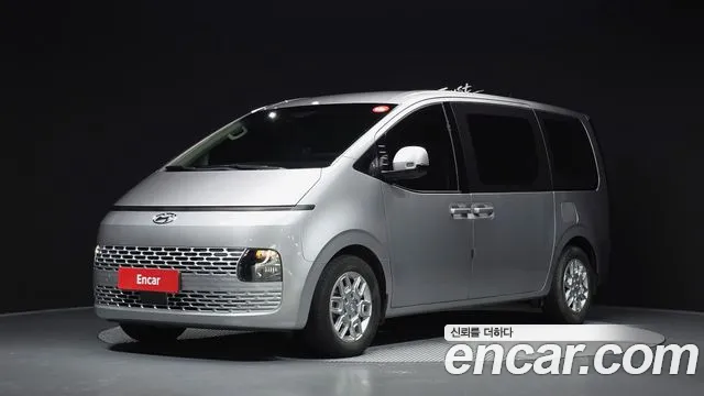 Hyundai Staria