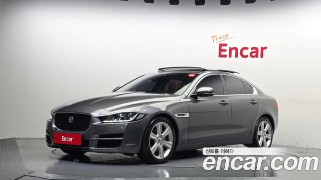 Jaguar XE
