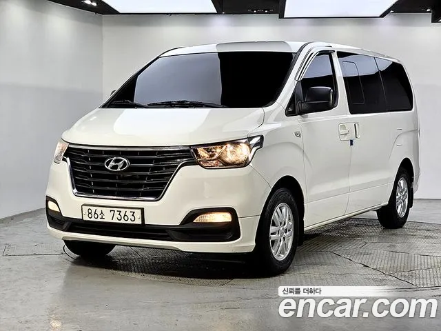Hyundai Starex