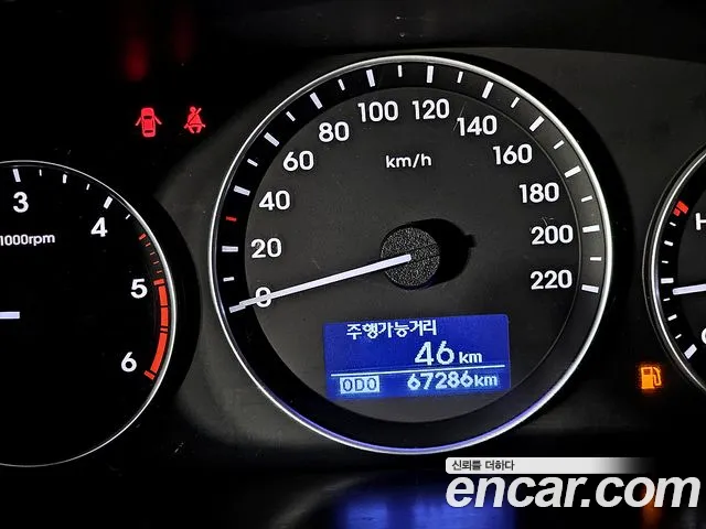 Hyundai Starex — интерьер
