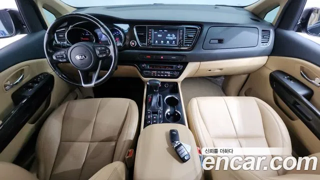 Kia Carnival — интерьер