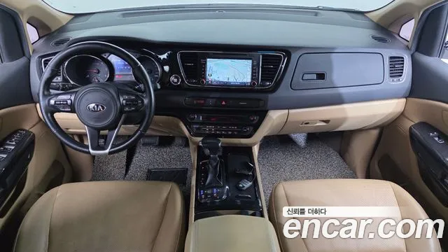Kia Carnival — интерьер