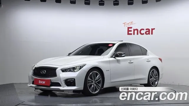 Infiniti Q50