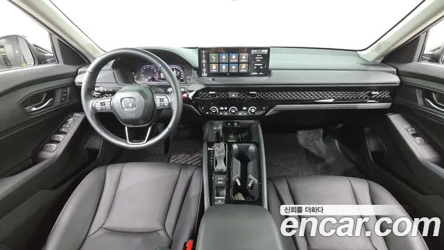 Honda Accord — интерьер