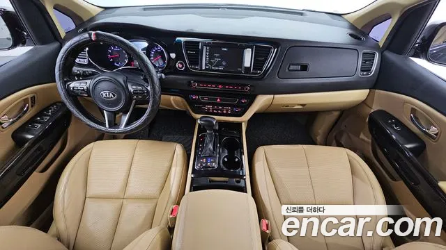 Kia Carnival — интерьер