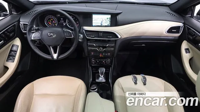 Infiniti QX30 — интерьер