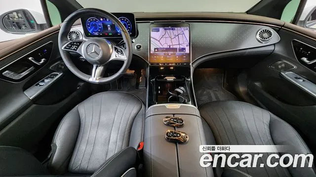 Mercedes-Benz EQE — интерьер