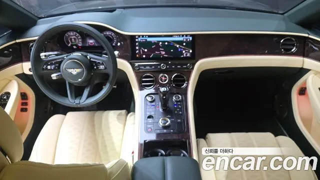 Bentley Continental — интерьер