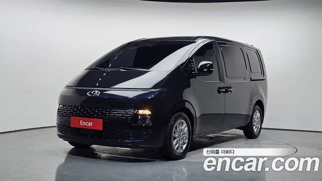 Hyundai Staria