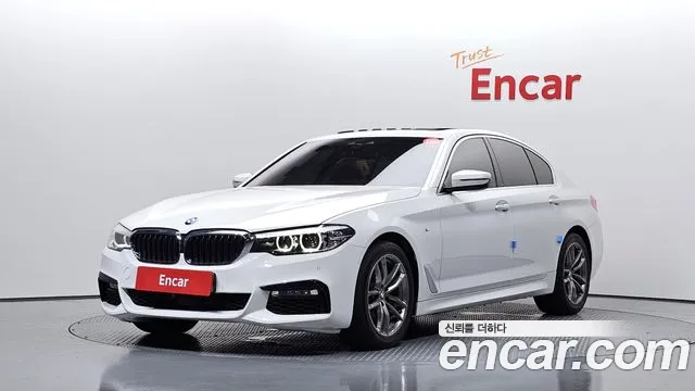 BMW 5 серия — экстерьер