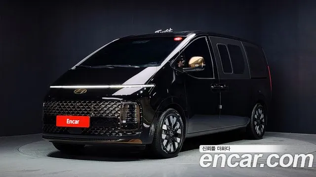 Hyundai Staria