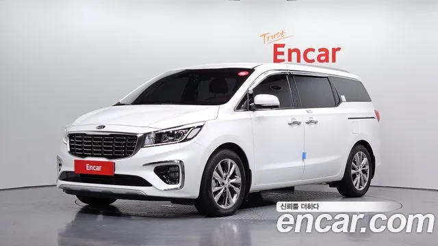 Kia Carnival — экстерьер