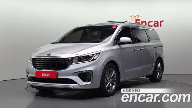 Kia Carnival — экстерьер