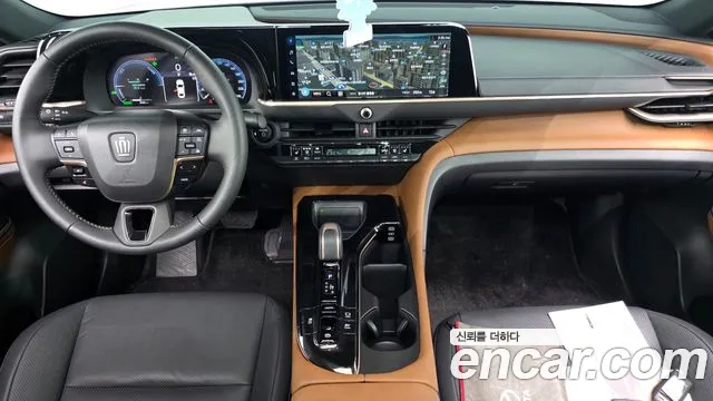 Toyota Crown — интерьер