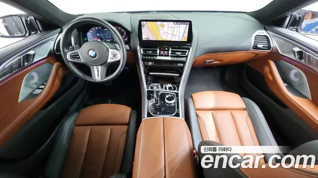 BMW 8 серия — интерьер