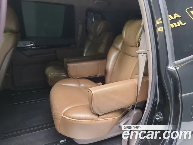KG Mobility Korando — интерьер