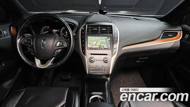 Lincoln MKC — интерьер