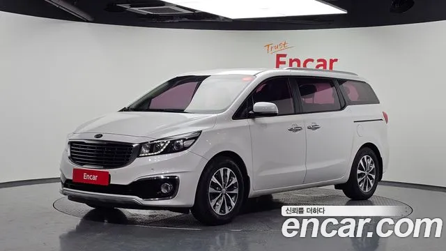 Kia Carnival — экстерьер