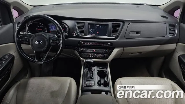 Kia Carnival — интерьер