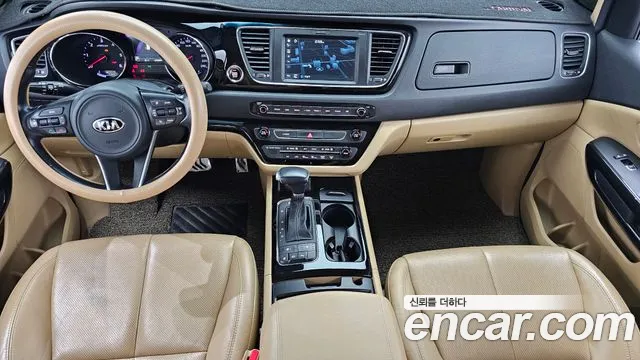 Kia Carnival — интерьер