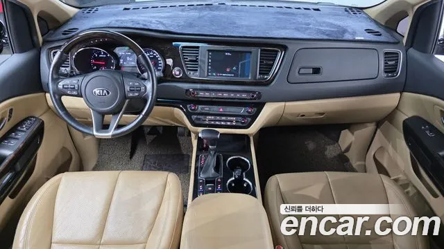 Kia Carnival — интерьер
