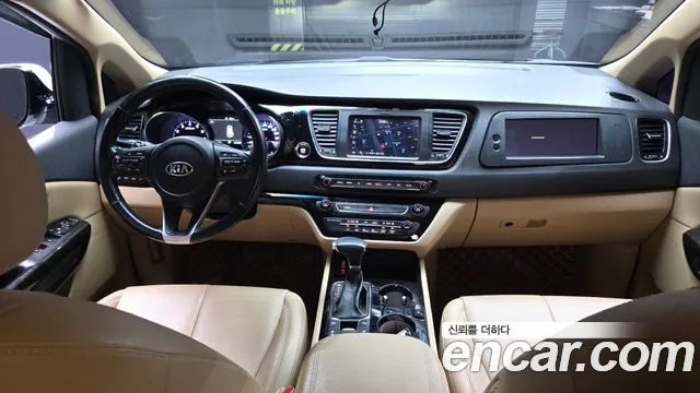 Kia Carnival — интерьер