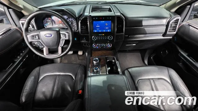 Ford Expedition — интерьер