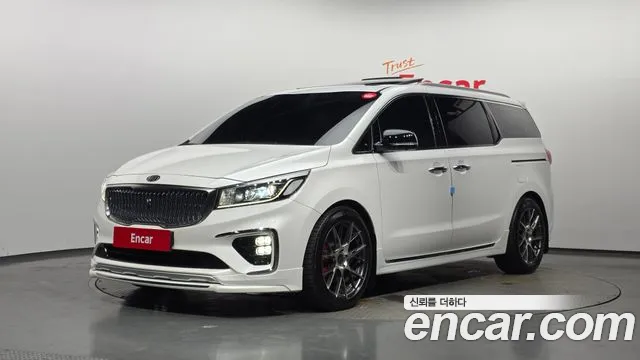 Kia Carnival — экстерьер