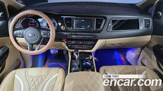 Kia Carnival — интерьер