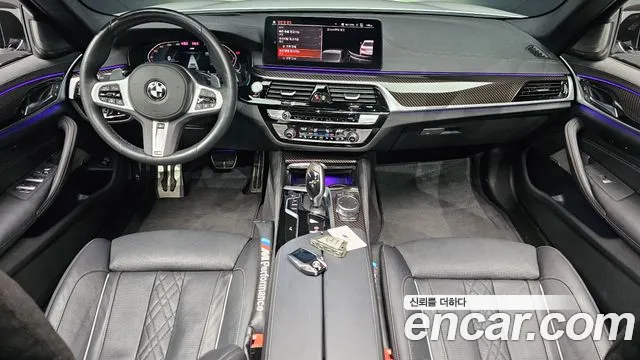 BMW 5 серия — интерьер