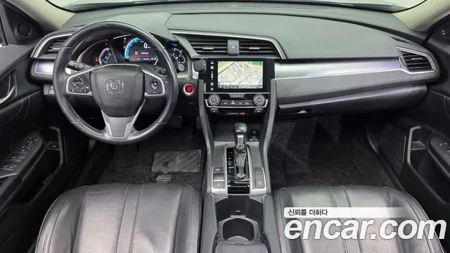 Honda Civic — интерьер