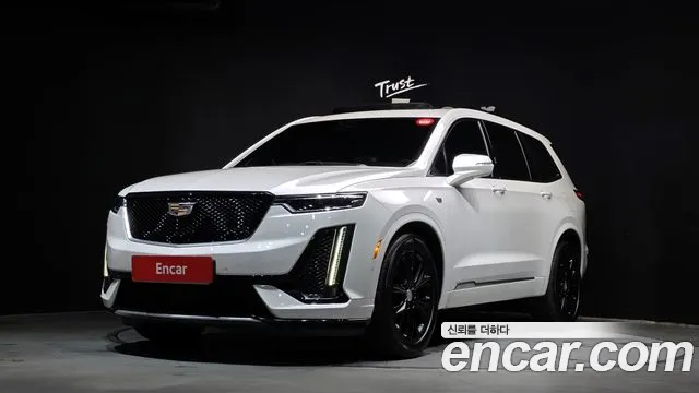 Cadillac XT6