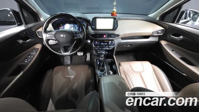 Hyundai Santa Fe — интерьер