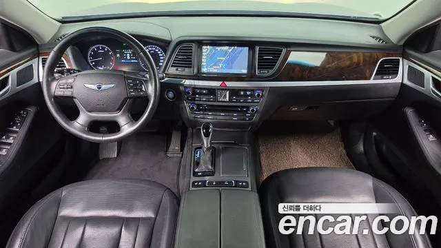 Hyundai Genesis — интерьер