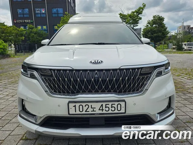Kia Carnival — экстерьер