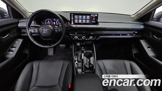 Honda Accord — интерьер