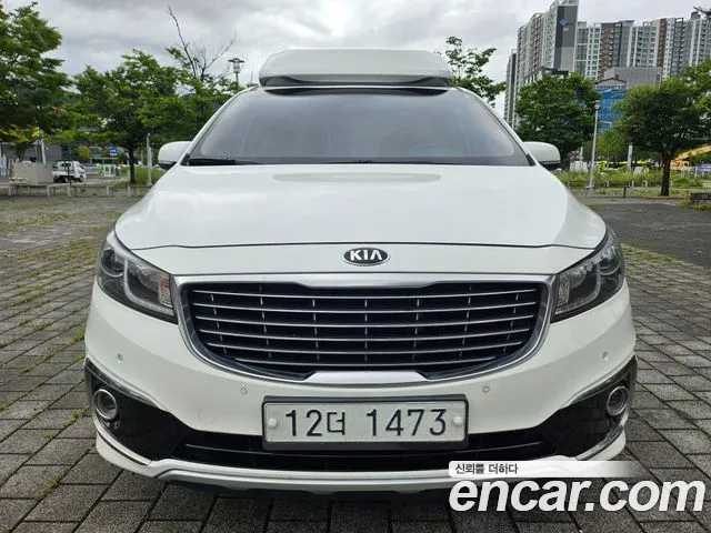Kia Carnival — экстерьер