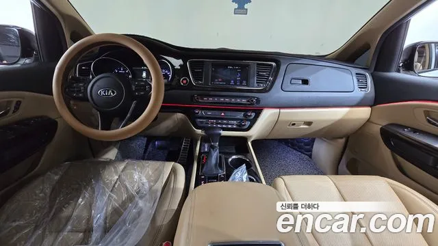 Kia Carnival — интерьер