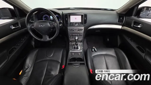 Infiniti G — интерьер