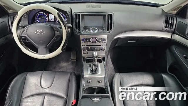 Infiniti G — интерьер