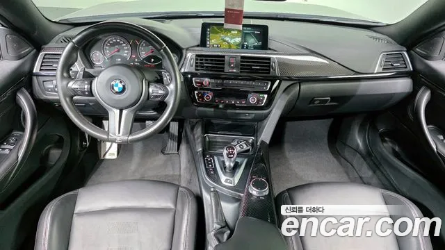 BMW M4 — интерьер