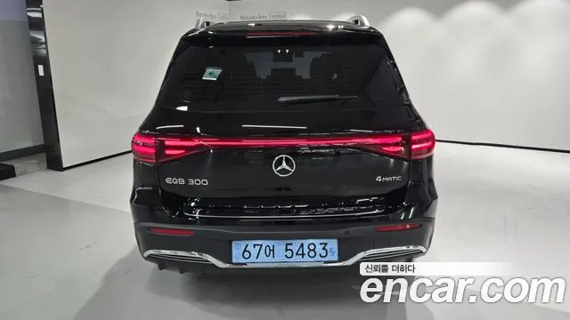 Mercedes-Benz EQB — интерьер