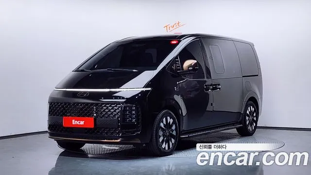 Hyundai Staria