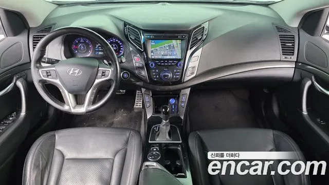 Hyundai i40 — интерьер