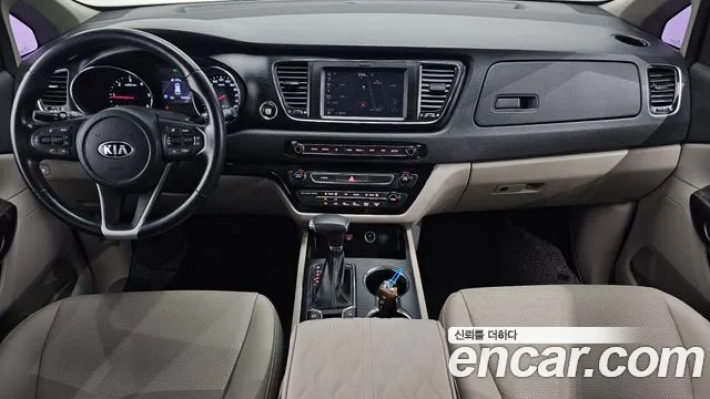 Kia Carnival — интерьер